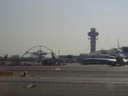 LAX Airport<br>Location: <a href="https://www.google.com/maps/search/?api=1&query=33.94888,-118.40368" target="_new">Los Angeles International Airport LAX/KLAX</a>